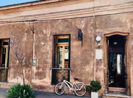 Antigua Casona Bed & Breakfast, hotel di San Antonio de Areco