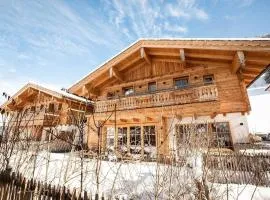 Birnbaum Chalet Kreuzkogel mit Naturbadesee und eingezäunten Garten