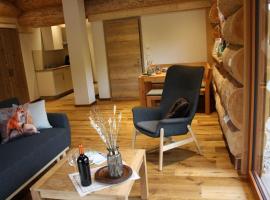 Waldzeit Lodge - Ferienwohnung Fuchs, apartemen di Neuhütten