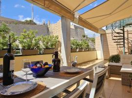 Beautiful Penthouse with Terrace and Views, hotel v destinaci Alicante
