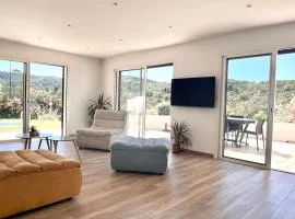 Villa contemporaine bord de mer Saint Aygulf
