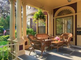 Berry Manor Inn, hotel with parking in Rockland