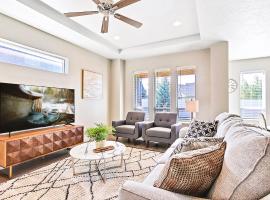 Elegant & Private 3BD 2BA Retreat near The Village at Meridian, hôtel à Meridian