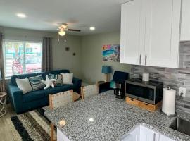 Turtle Nest 2 - Quick Walk to Beach, pet-friendly hotel in Fort Myers Beach
