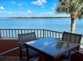 Lovers Key Resort Suite 1 - Watch Dolphins Play, hotel i Fort Myers Beach