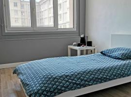 Belle chambre exposée Sud, bed & breakfast a Le Havre