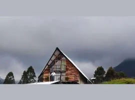Hotel Chalet en montaña Manizales, hotel near La Nubia Airport - MZL, Villamaría