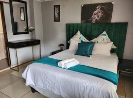 Gift from G guesthouse – hotel w mieście Witbank
