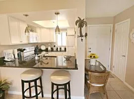 Beach Side complex B23 1 Bed 1 Bath w/Heated Pool