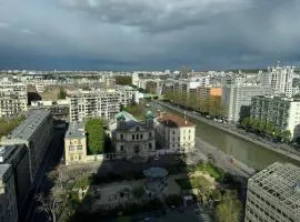 Skyscraper overlooking la Villette