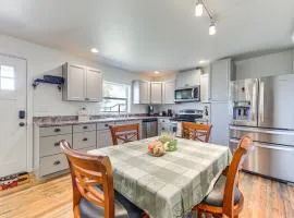 Pet-Friendly Home 29 Mi to Olympic National Park!