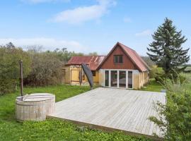 Cozy Home In Sandved With Wifi, vacation home in Sandved