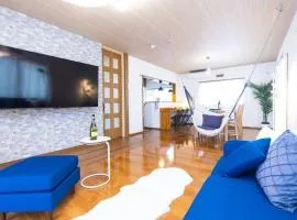 Shiga Lakeside House in Hamabun