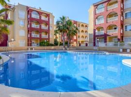 Charming flat in Puerto Marina a stone's throw from the beach!, hotel in Los Alcázares