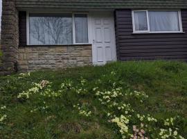 Cosy Cornish Chalet Camelford Port Isaac, cabin in Camelford