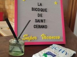 La Bicoque de Saint Gerand, hotel v destinaci Saint-Gérand-le-Puy