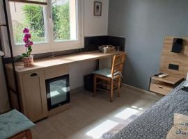 Chambre climatisée indépendante 300m mer