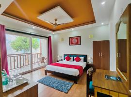 Satopanth The Auli Resort By Royal Collection Hotels, курортный отель в городе Джошимат