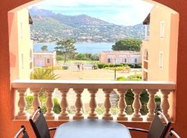 Appartement village Cap-Esterel - Agay - Saint-Raphaël, hotelli kohteessa Agay - Saint Raphael