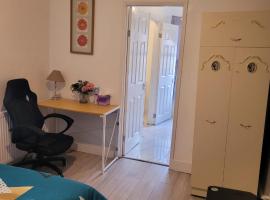 Greenwich City Staycation, hotel in Plumstead