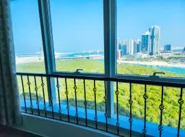 HARF4606 Huge water front 1BR Apt with 2 Sofa Beds in Alreem Island