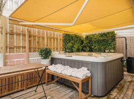 Dinbnb Homes I #1 BNB in Bergen I Jacuzzi & Parking & Location, hotel in Bergen