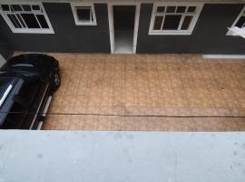 Casa 422, hotel i Matinhos