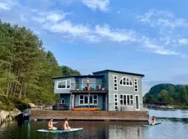 Floating House Bergen