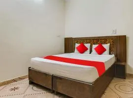 OYO Hotel Touch Wood