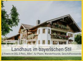 Ferienhaus Bauer in Piding, luxury hotel sa Piding