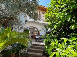 MAGIC MOON guest house, hotel Famagustában
