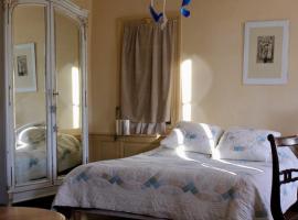 Maison de Noble Nicolas, bed and breakfast v destinaci Avallon