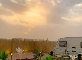 كرفان قمر الليل الملكي مع ضيافة vip, campsite in Riyadh