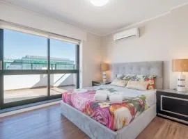 Cozy 2BR Central Terrace with AC Parking Metro