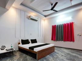 OYO KVS Guest House, hotell i Bulandshahr