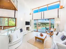 The Sani Jewels, Villa Urania