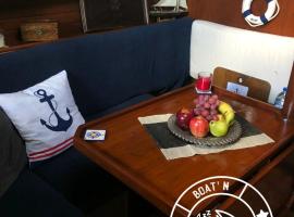 Boat n Breakfast, imbarcazione a Oeiras