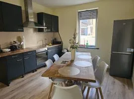 Work and Stay IaM ,3 Schlafzimmer 6 betten 90 qm neu modernisiert