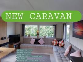 Southview Holiday Park Skegness - New Caravan - Unica, хотел в Скегнес