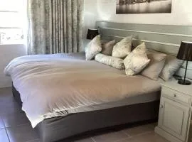 Rosewood Cottage Apartment