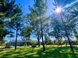 Summerfields & Gardens Lodge, room in Kitwe