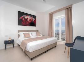 La Prora Apartments: Capri'de bir otel