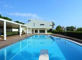 Villa Temptation