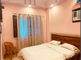 Hotel Aradhya Gange Residency Tapovan Rishikesh - Excellent Service Awarded, hotell i Narendranagar