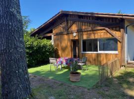 Gite d'ici et d'ailleurs 2, hotel com spa em Saint-Morillon