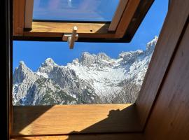 Ferienwohnung Seidl Wohnung Violine, hotel in Mittenwald