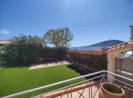 Bayside House by Libracomm, hotel i Artemida