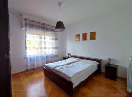 Coretti Rooms, апартамент в Tриест