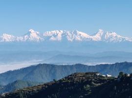 Cabin In The Woods- Luxury Cottages In Mukteshwar, viešbutis mieste Muktesvaras