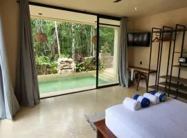 Little Oasis with private pool in the jungle